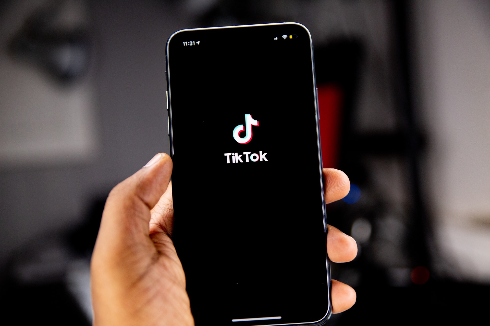 TikTok loading