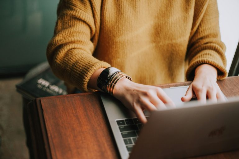 50 Web Tools & Services Reviewed On Short