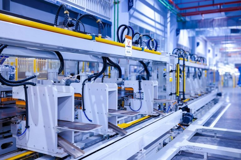 Lead Generation for Manufacturers: Thomasnet vs. Kompass for Finding Qualified Buyers
